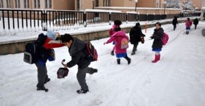 ankarada_kar_tatili_varmi_7_ocak_8_ocak_gunu_okullar_tatil_olacak_mi_kar_tatili_hangi_illerde_h631