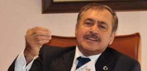 bakan_eroglu_bal_uretiminde_birinci_olacagiz_1414068105_0512